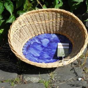 Peddigrohrschale mit Seegrasschnur und Keramikboden