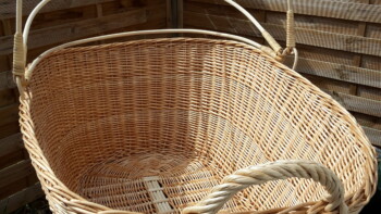The finished replica of the baby basket