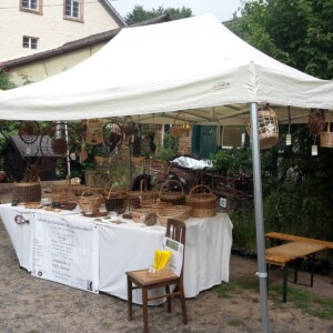Hoffest Konradsdorf Fertig aufgebaut mit Banner vom Ranstädter Kreativ- und genussladen
