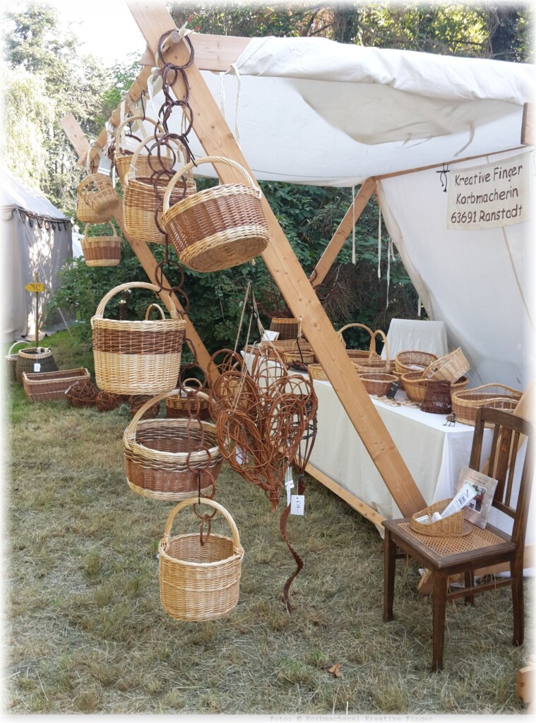 Marktzelt auf dem Mittelaltermarkt Himbach
