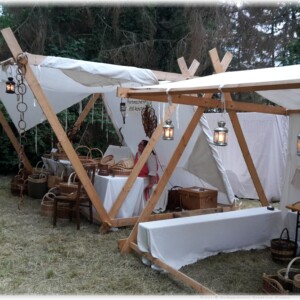 Mittelaltermarkt in Himbach - Zelte im Laternenlicht