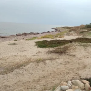 Strand in der Nähe von Trvo