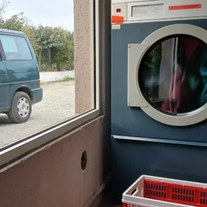 Wäschetrockner im Waschsalon