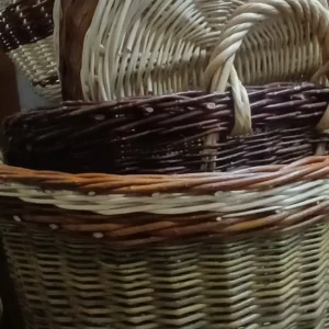 Bereits fertige Körbe für die kommende Marktsaison