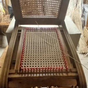 Neues Rückengeflecht in Arbeit
